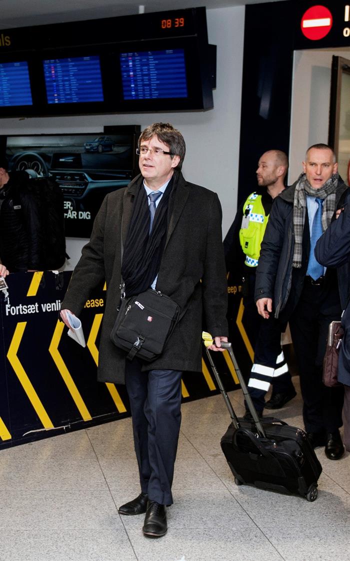 carles puigdemont, expresidente de cataluña, llega a Dinamarca