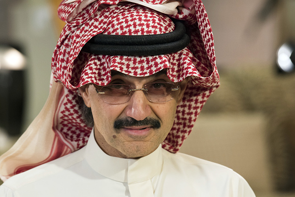 Liberan a príncipe saudí, detenido en noviembre por corrupción