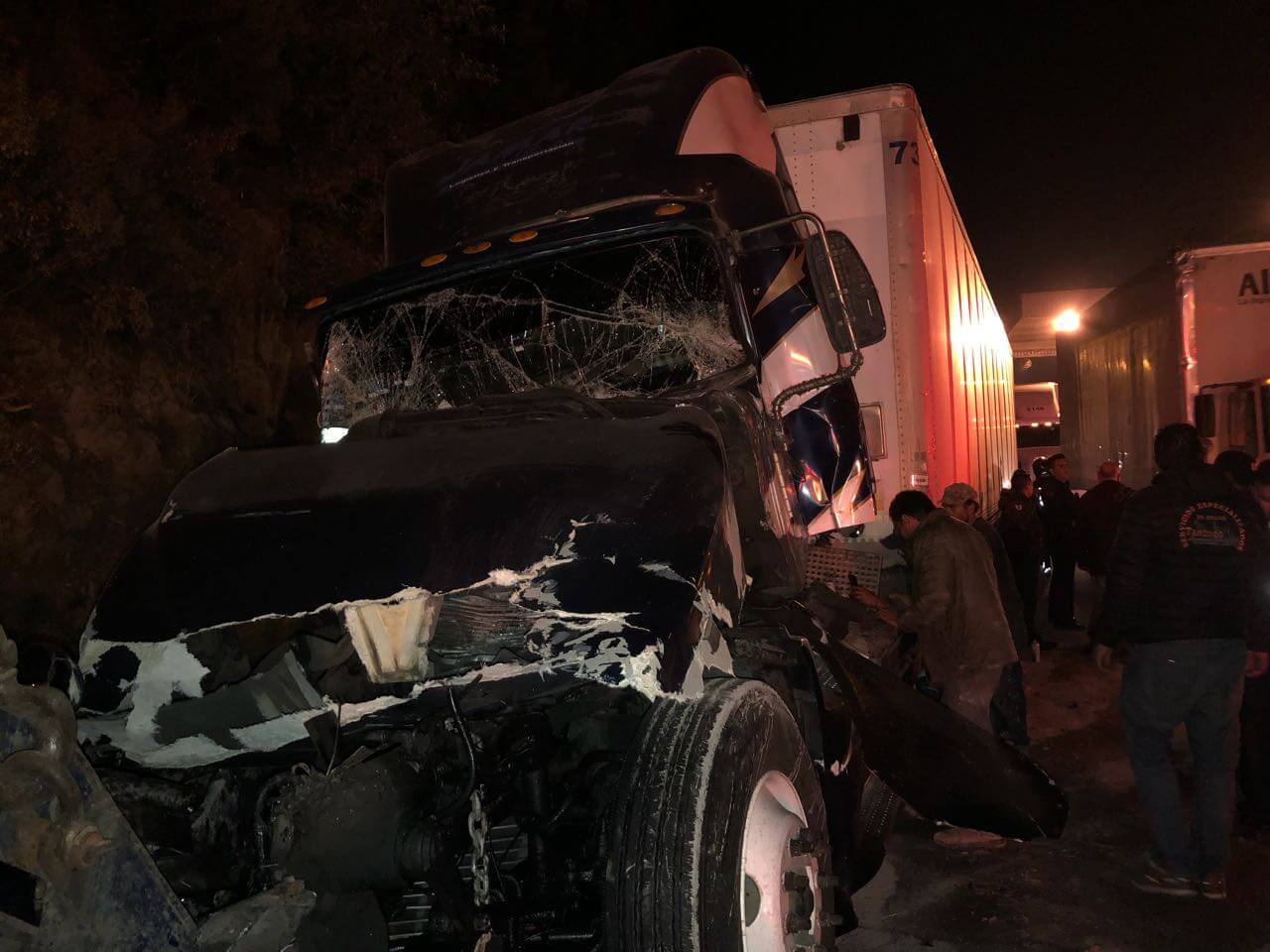 cinco lesionados accidente autopista mexico toluca