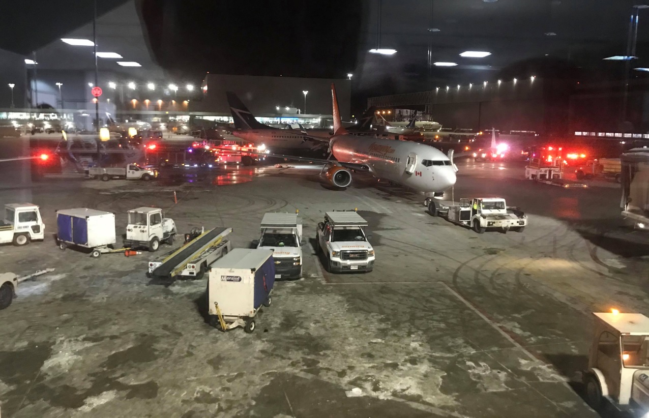 colisionan dos aviones aeropuerto toronto provenia cancun
