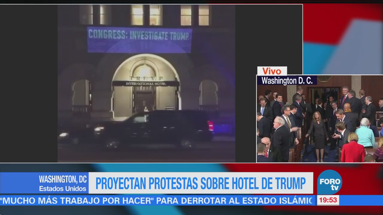 Activistas Proyectan Protestan Sobre Hotel Trump