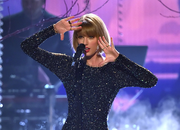 Acosador Taylor Swift amenaza matar cantante
