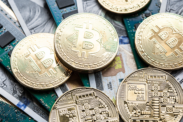 El Bitcoin cae 18 por ciento, camina a su mayor baja