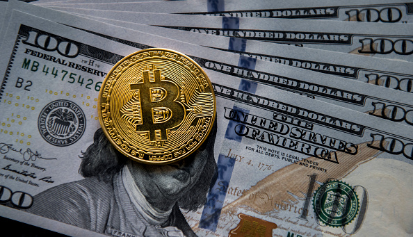 El Bitcoin se desploma ante posible prohibición de criptomonedas