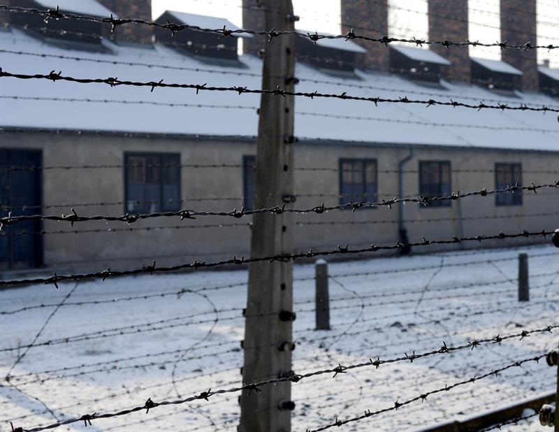 Polonia e Israel acuerdan dialogar ante polémica ley sobre el Holocausto