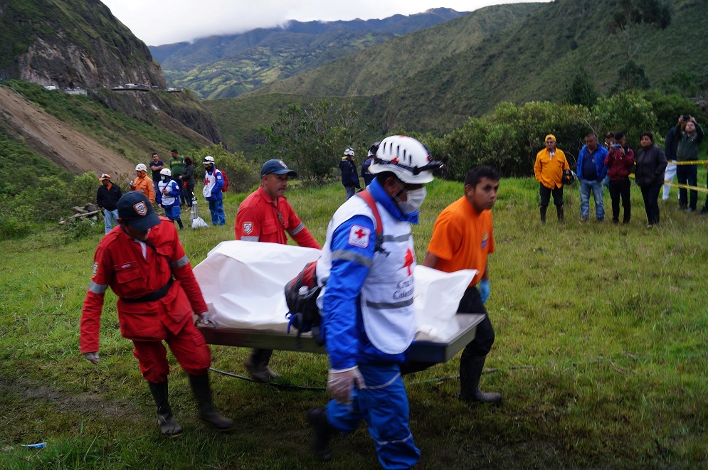 Al menos 13 personas mueren por un alud en Colombia
