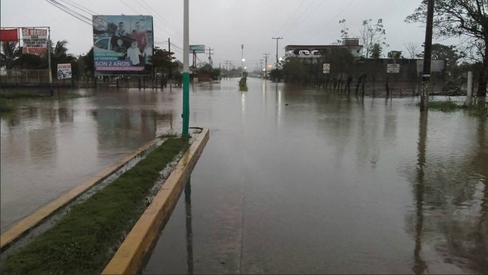rio pichucalco afecta 80 viviendas en chiapas
