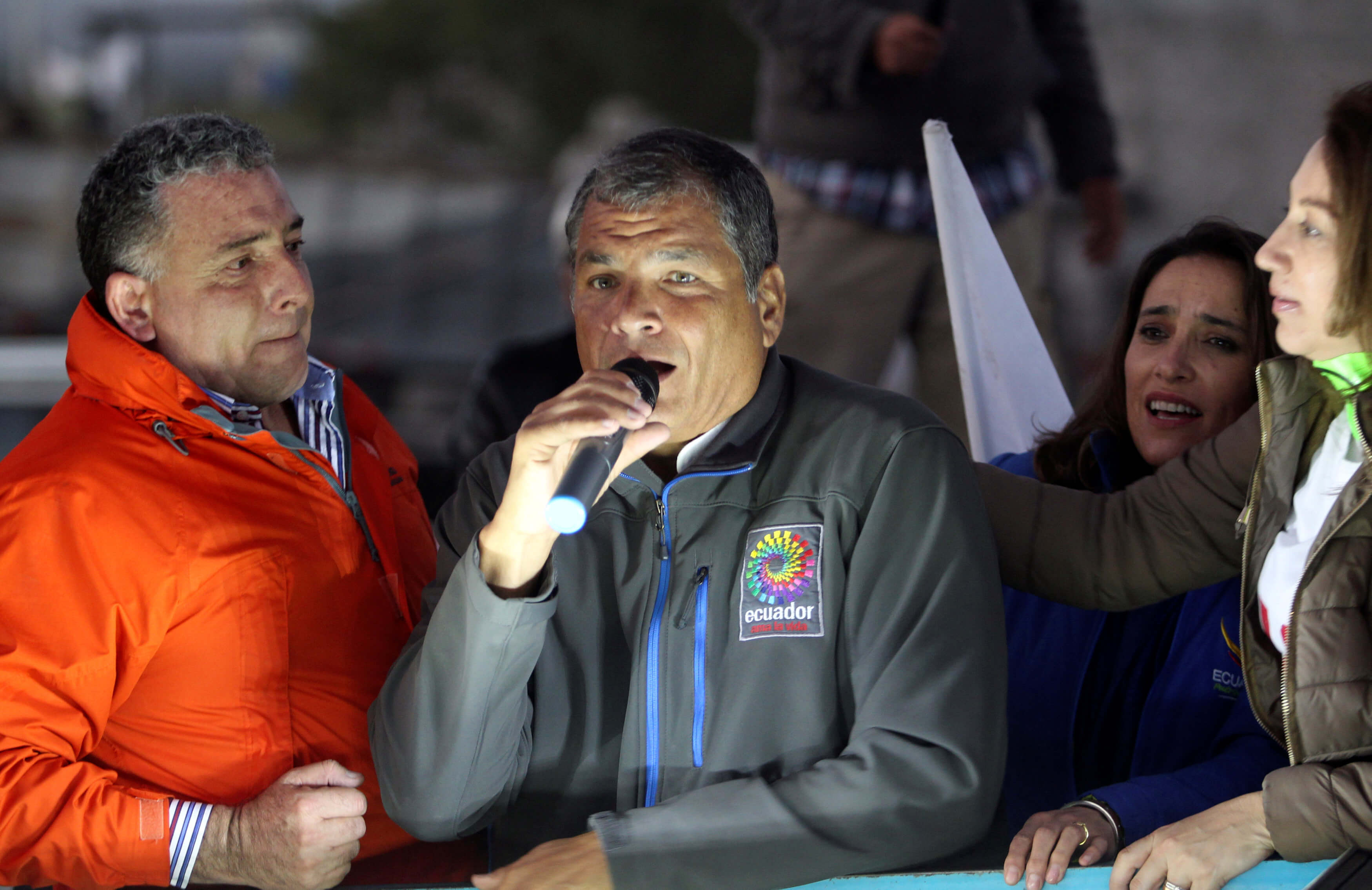 Fiscalia Ecuador cita declarar expresidente Correa
