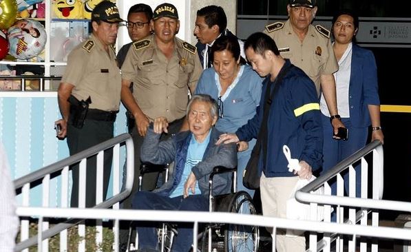 Hospitalizan al expresidente peruano Alberto Fujimori