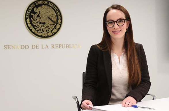 Gabriela Cuevas renuncia al PAN para apoyar a AMLO