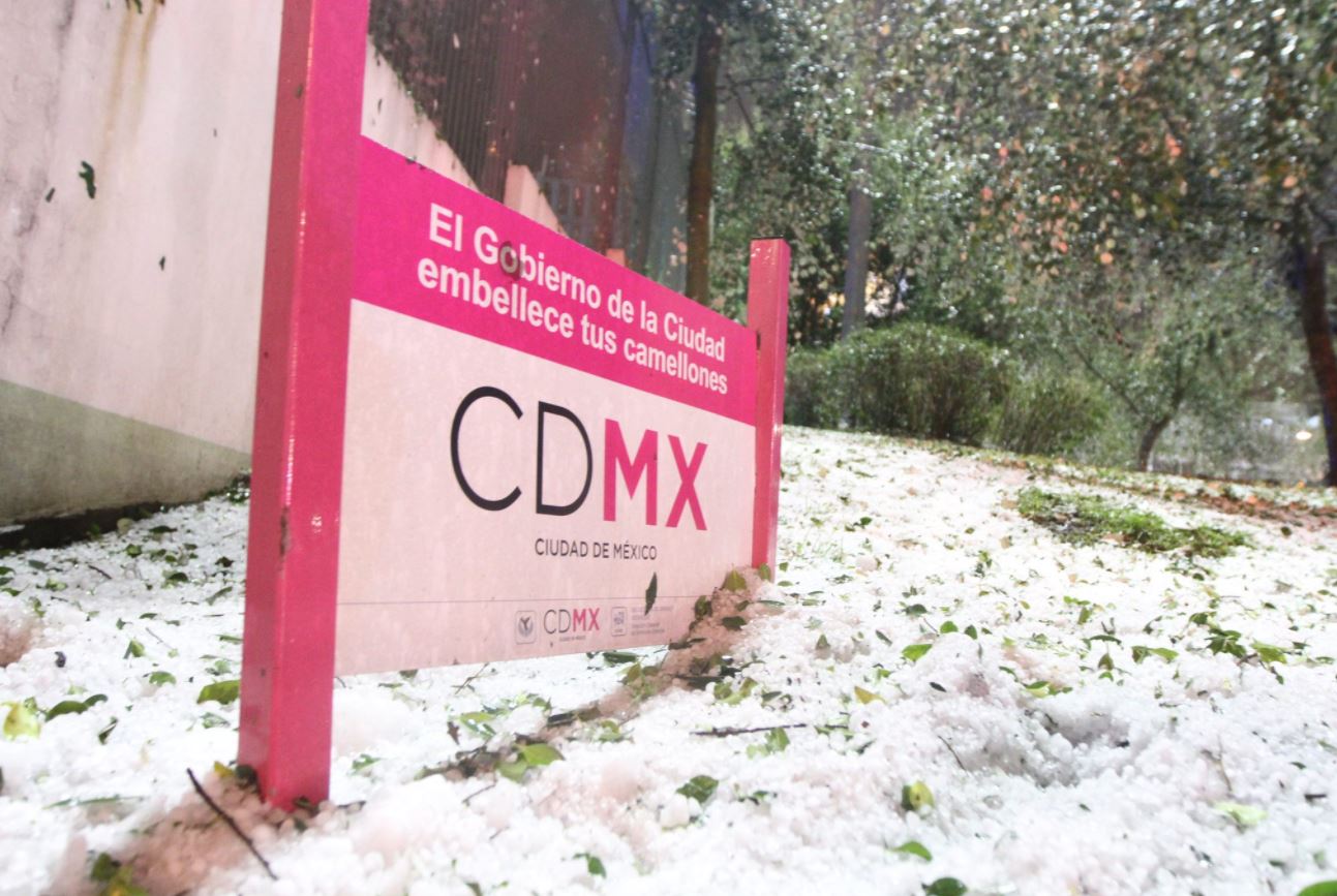 Activan alerta amarilla por caída de lluvia y granizo en la CDMX