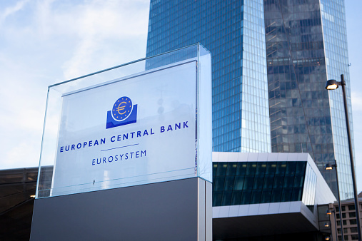 Inversionistas, pendientes de reunión entre el BCE y Banco de Japón