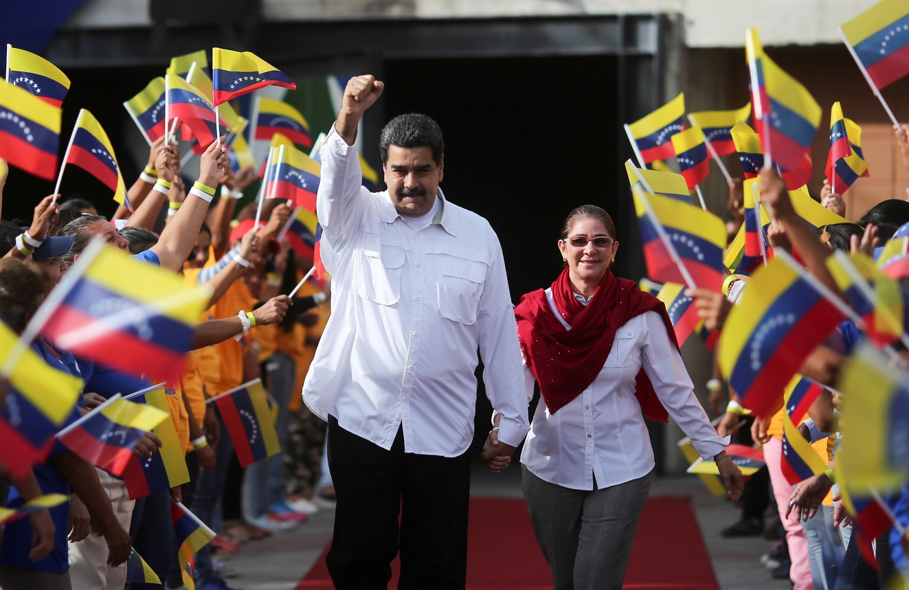 Maduro se ofrece a su partido para reelegirse como presidente de Venezuela