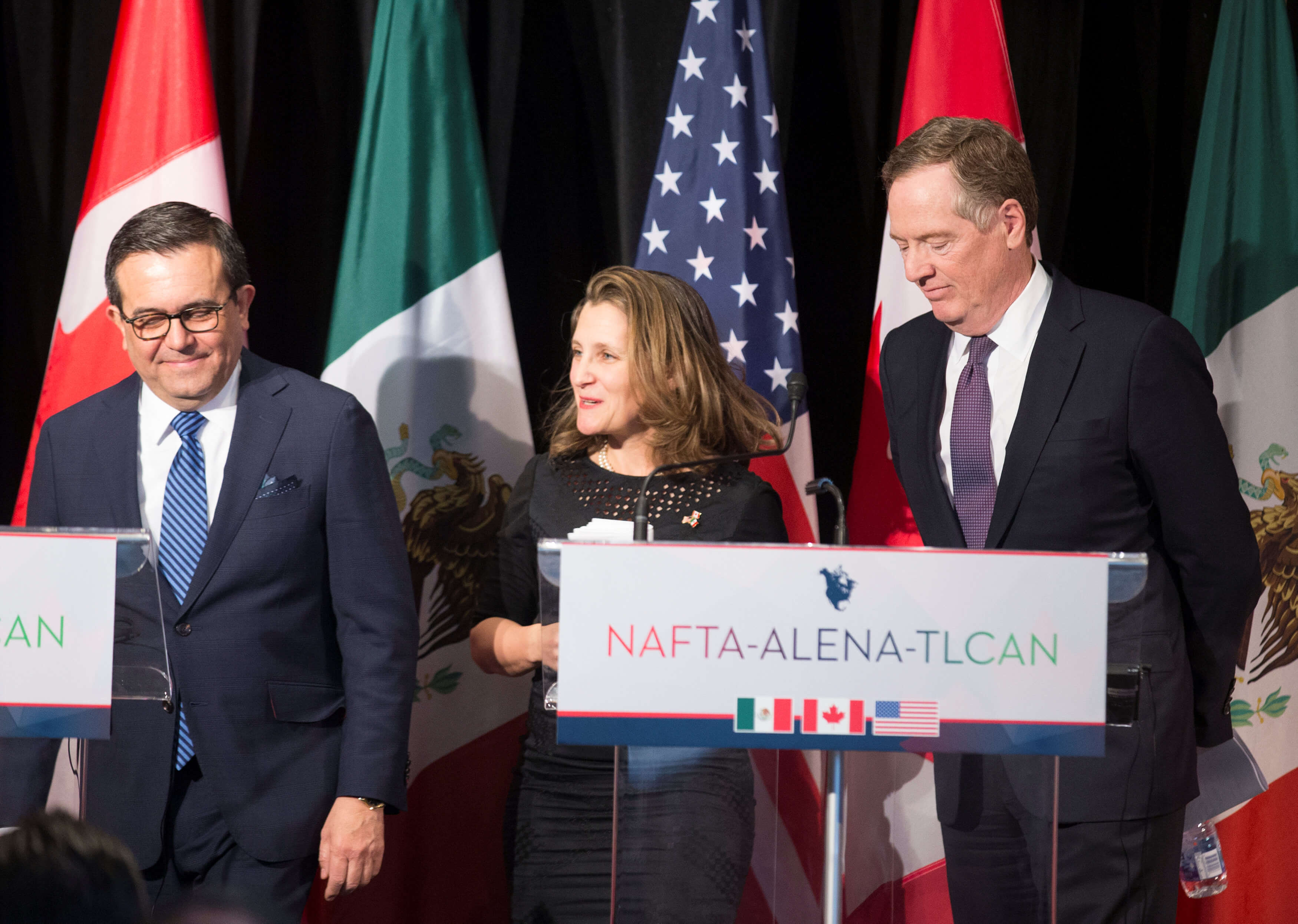 México y Canadá rechazan modificar paneles de arbitraje de TLCAN