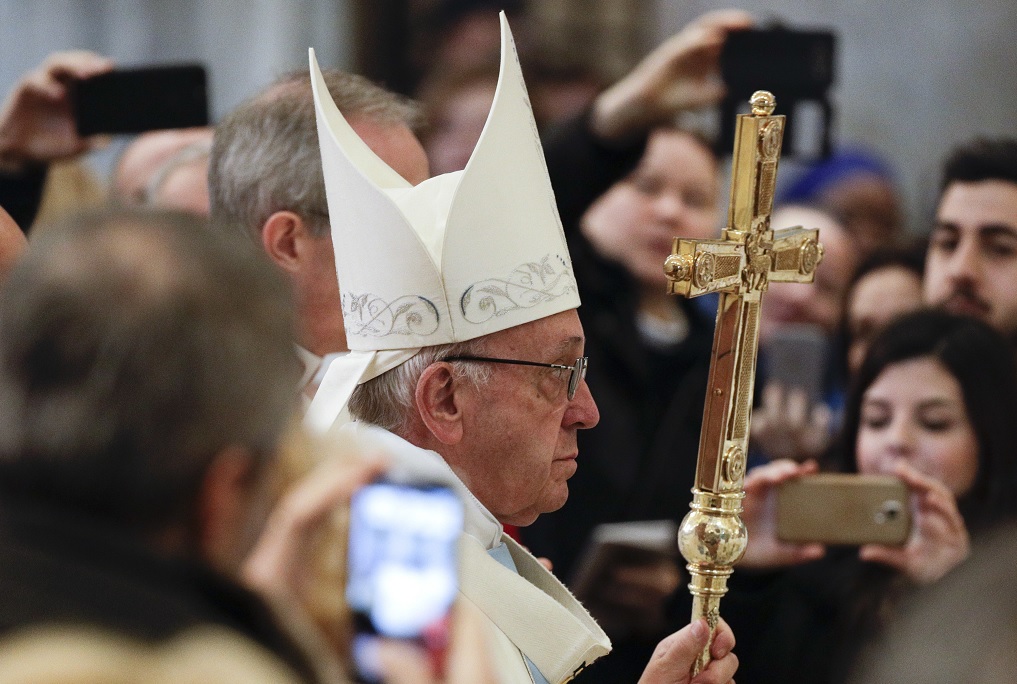 Papa advierte que la "indiferencia" amenaza con borrar el recuerdo del Holocausto