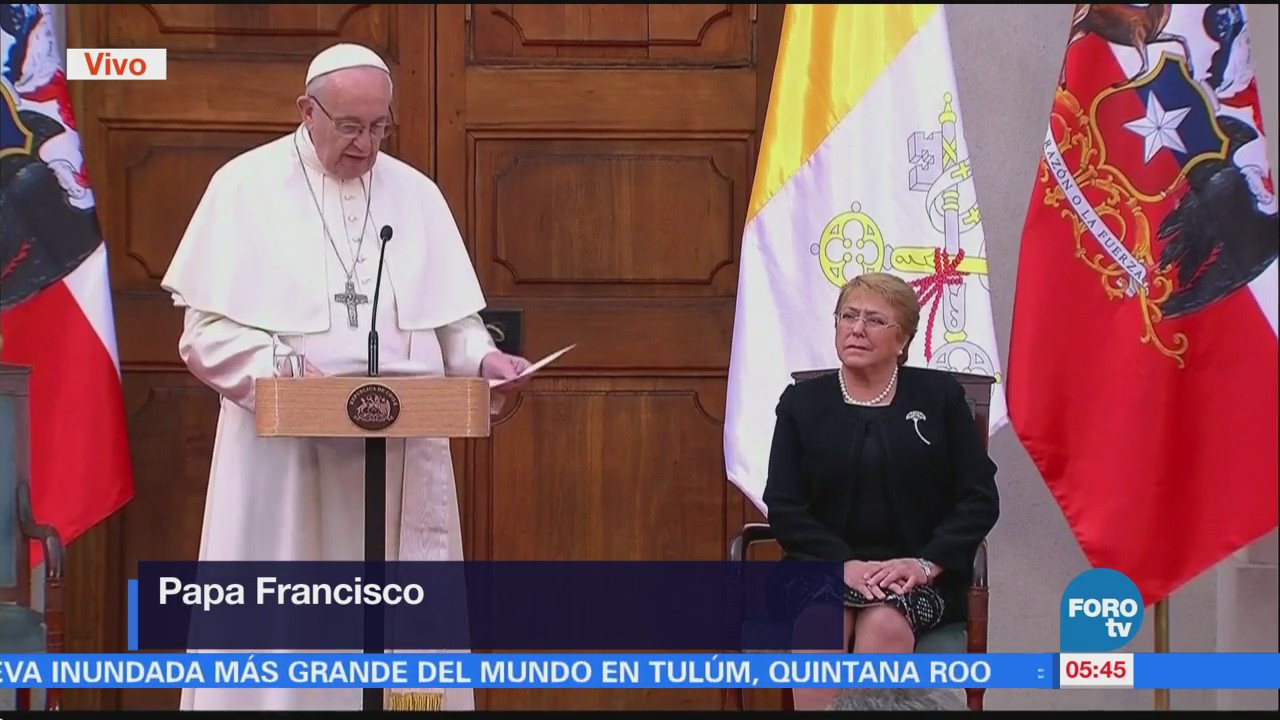 Papa Francisco se reúne con la presidenta de Chile