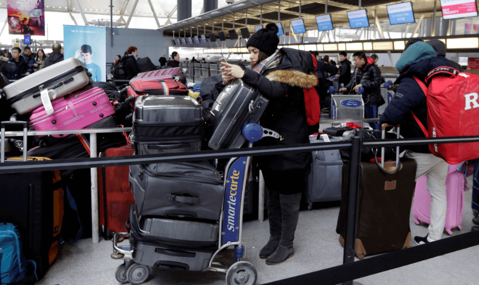 Prevén retrasos en el aeropuerto JFK de Nueva York por tubería averiada