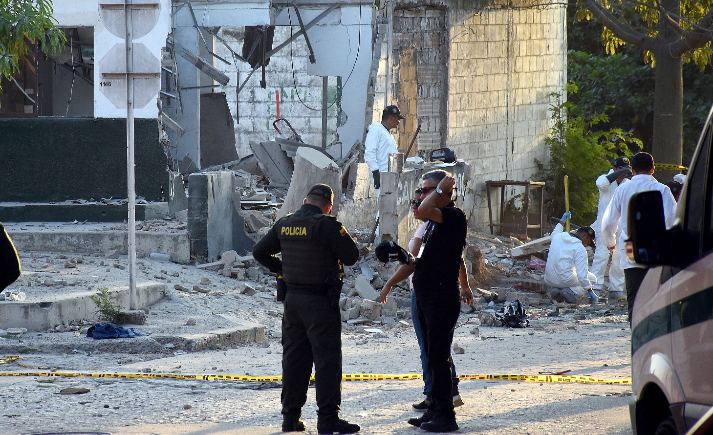 Gobierno colombiano acusa al ELN de los tres atentados contra policías
