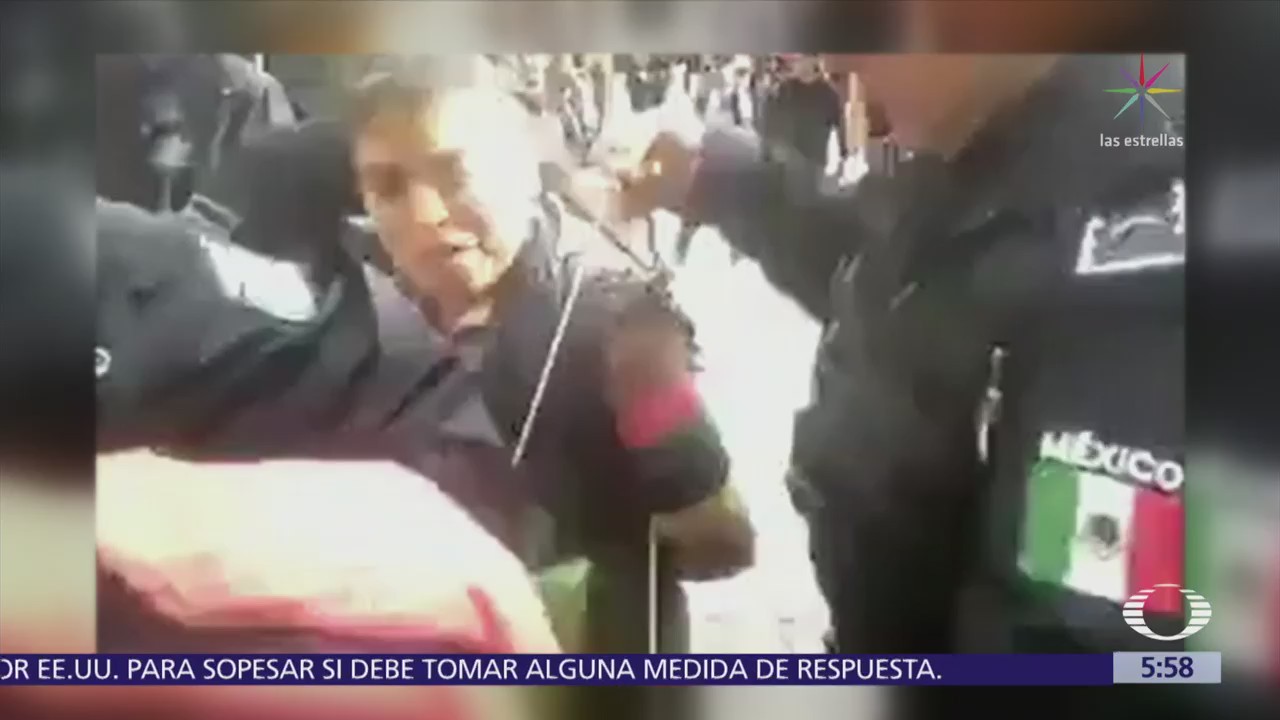 Policías detienen a vendedora en Puebla por ‘dar mal aspecto’ en calles