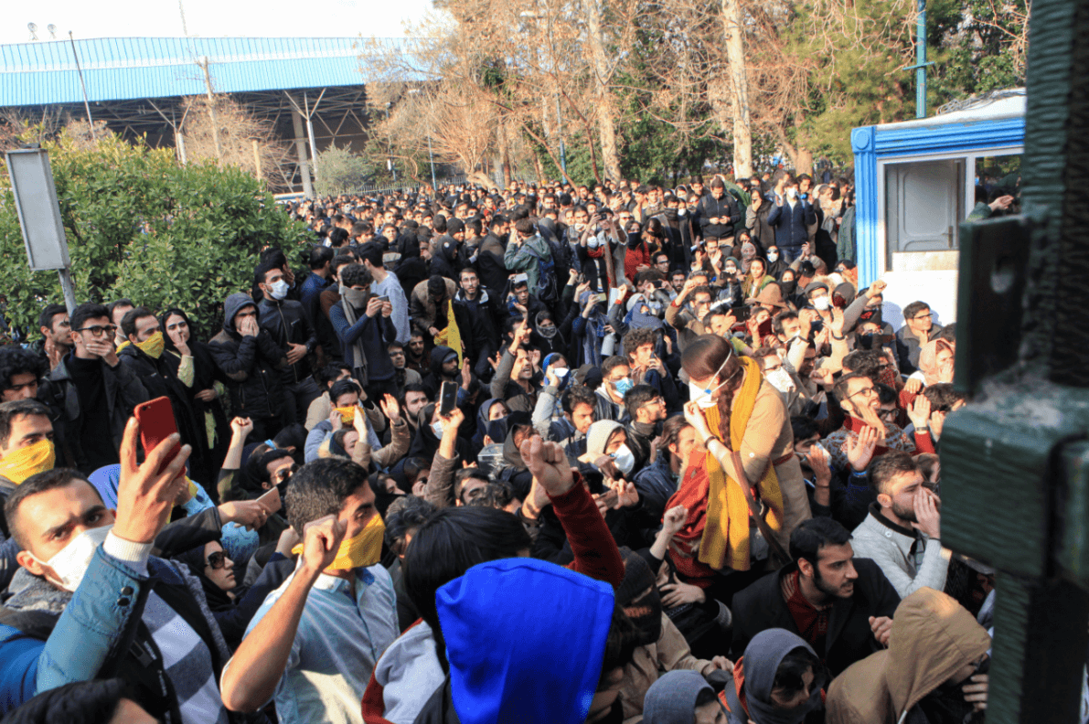 Protestas contra el gobierno en Irán. (AP)