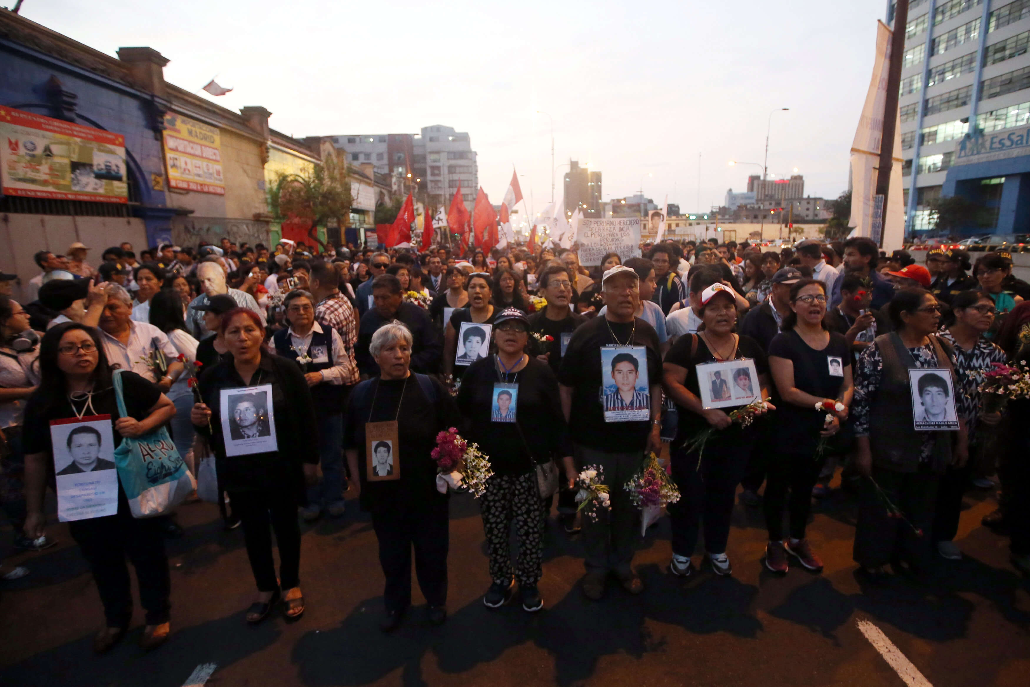 Miles peruanos indignados marchan indulto Fujimori