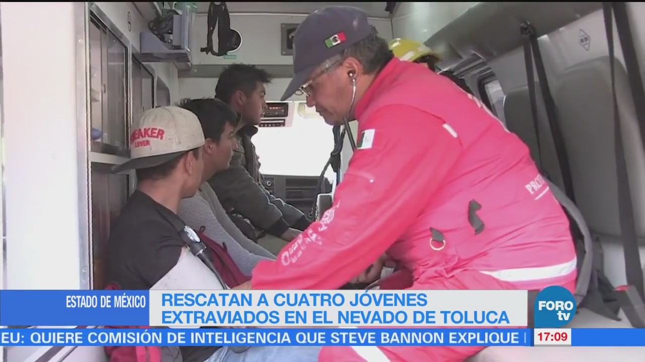 Rescatan a jóvenes extraviados en el Nevado de Toluca