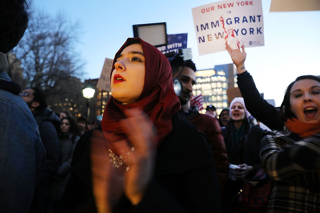 Estados Unidos levanta restricción ingreso refugiados 11 países