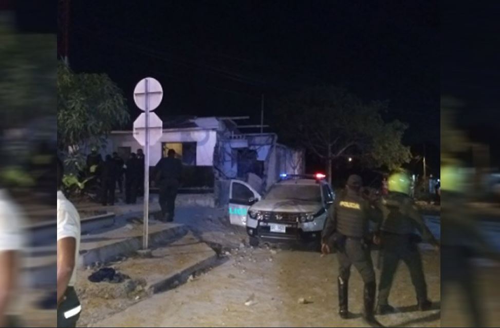 Tercer atentado contra la Policía en Colombia deja al menos dos muertos