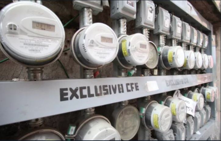 Comerciantes denuncian incremento en tarifas eléctricas; CRE afirma que no hay alza generalizada