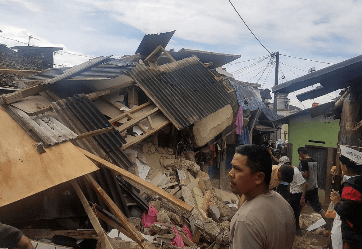 Terremoto en Java, Indonesia. Ocho heridos.