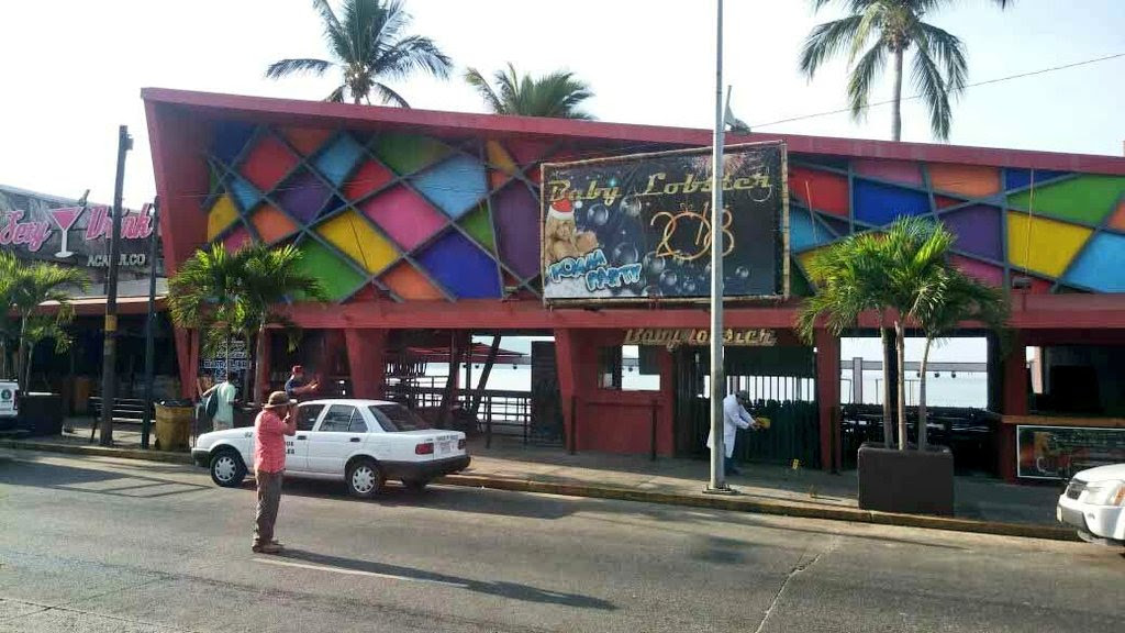 Balacera en un bar de Acapulco deja un muerto y cuatro heridos