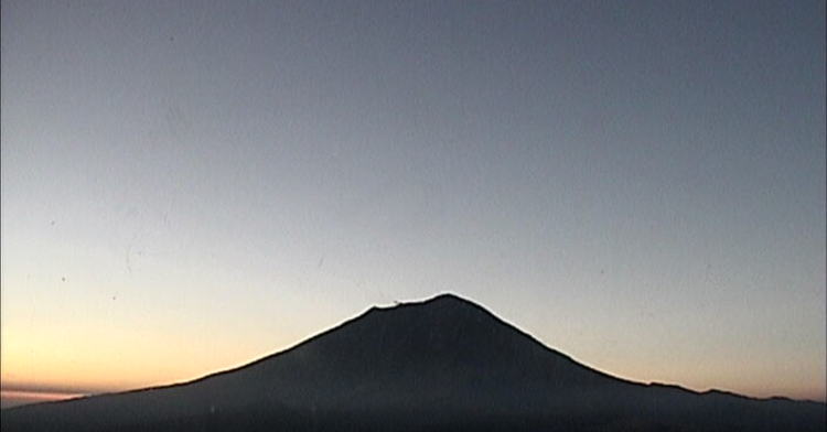 Volcán Popocatépetl emite 110 exhalaciones de baja intensidad