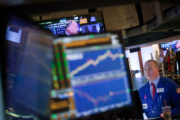 Las acciones en Wall Street abren con resultados mixtos