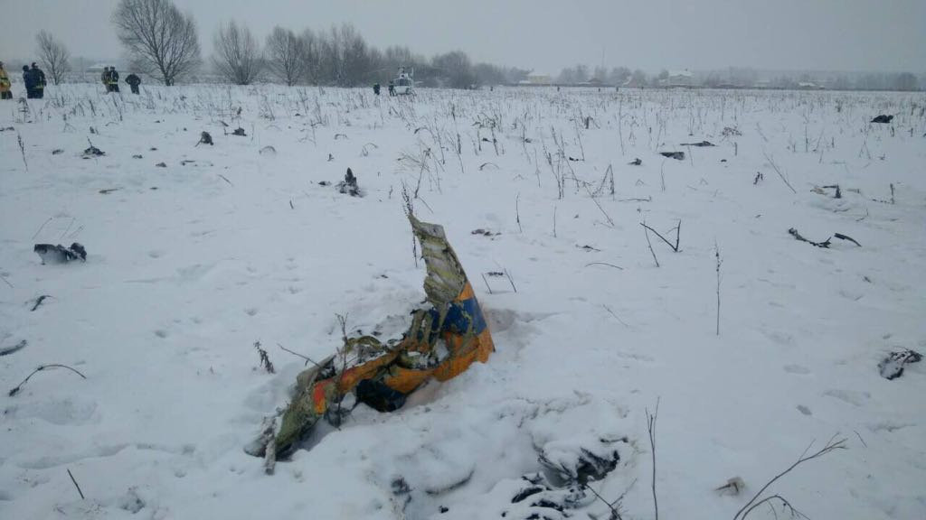 avión ruso explotó en tierra al estrellarse: investigadores