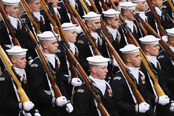 Casa Blanca insiste en desfile militar pese a críticas