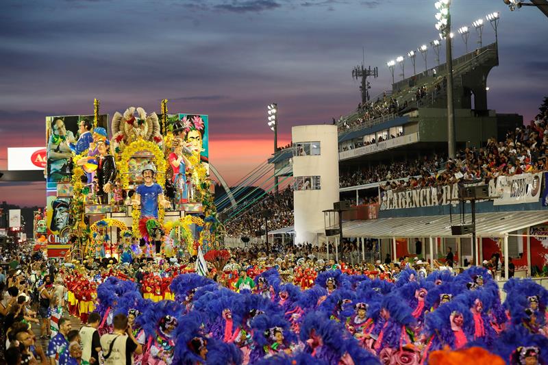 Realizan homenaje a México durante Carnaval de Sao Paulo, Brasil