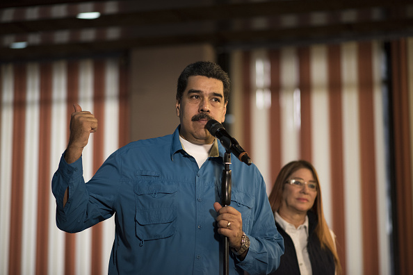 Maduro ve condiciones 'excepcionales' para presidenciales y pide poner fecha