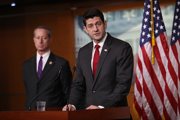 Republicano Paul Ryan se compromete a aprobar acuerdo migratorio para dreamers