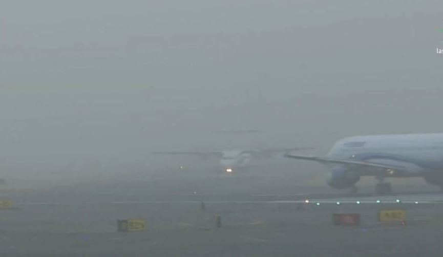 Banco de niebla afectó operaciones en el aeropuerto CDMX