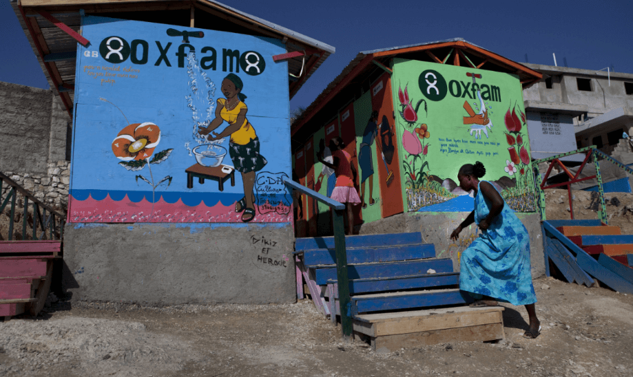Oxfam encubrió orgías de sus empleados con prostitutas en Haití
