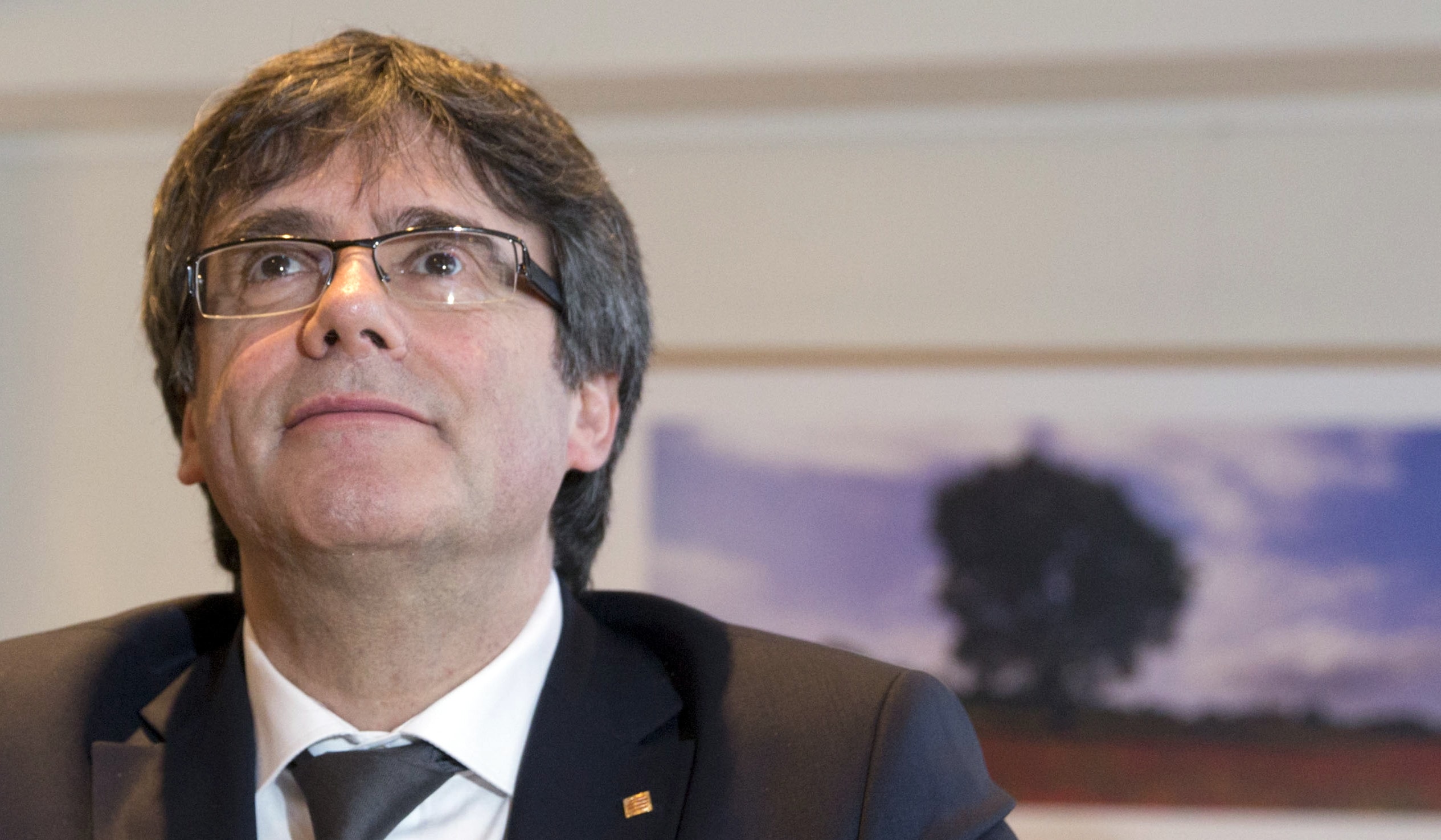 Puigdemont no se plantea dar paso atrás a presidencia, según abogado