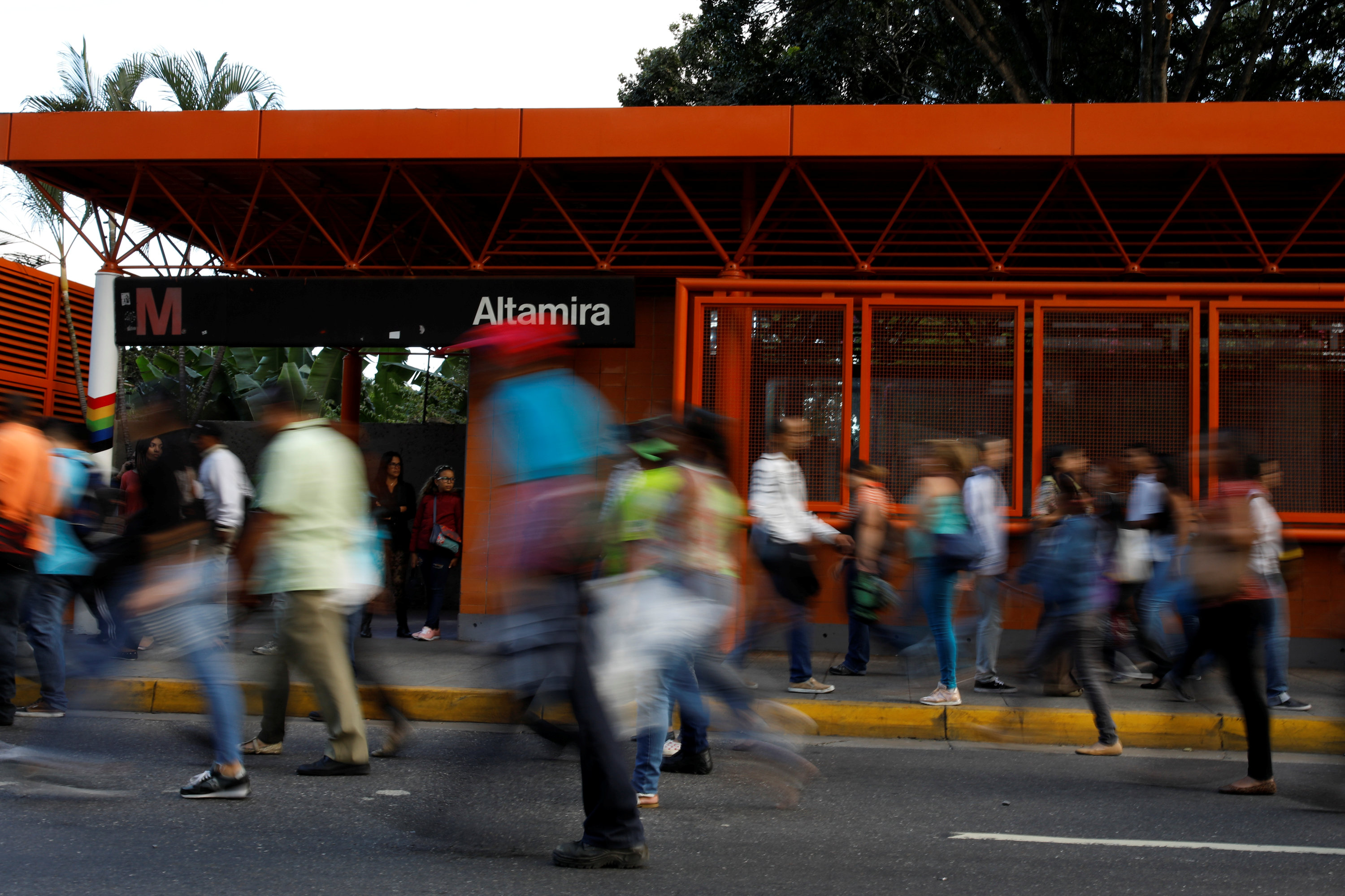 Apagón afecta Caracas y paraliza estaciones Metro