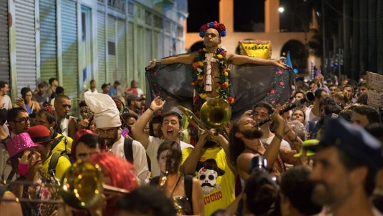 comparsas grandes carnaval brasil rio janeiro