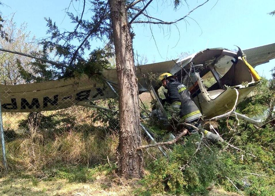 Se desploma avioneta en Atizapán, Estado de México