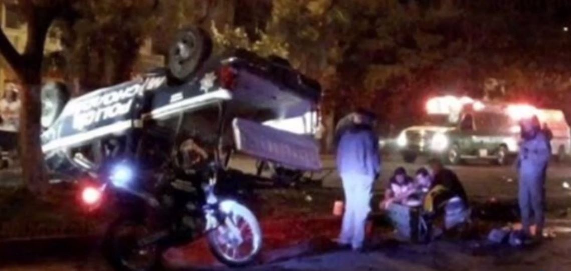 Accidente de camioneta deja un policía muerto en Michoacán