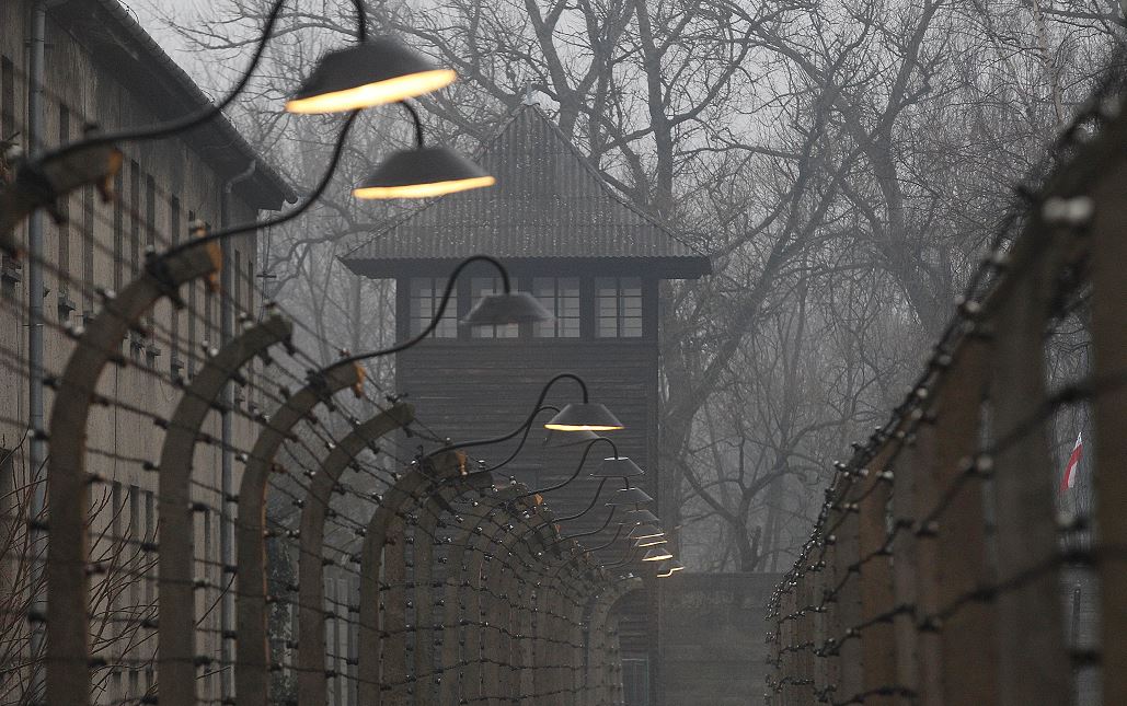Senado polaco aprueba polémica ley del Holocausto