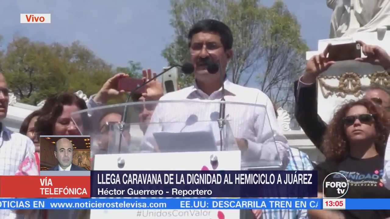 Caravana por la Dignidad llega al Hemiciclo a Juárez en la CDMX