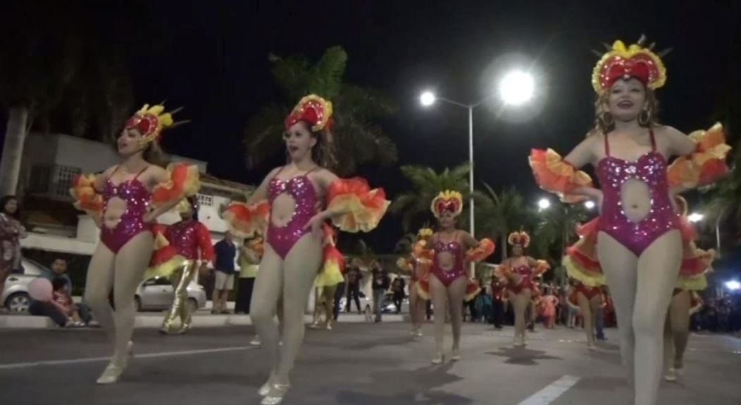 Inicia carnaval en Campeche; cumple 436 años de algarabía