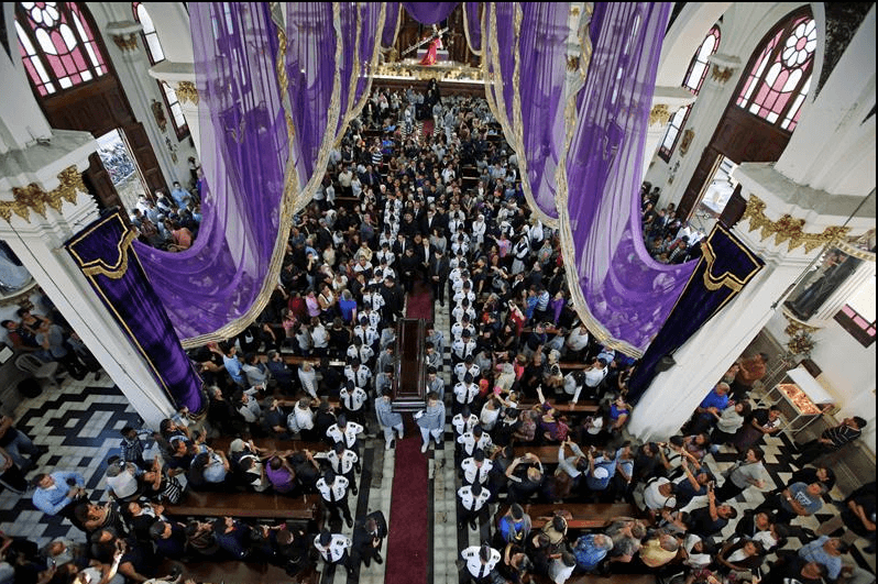 Ceremonia en la Catedral de Guatemala en honor al arzobispo Óscar Julio Vián. (EFE) 