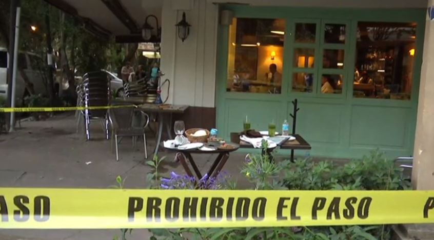 Intento de asalto termina en balacera en restaurante de la colonia Condesa